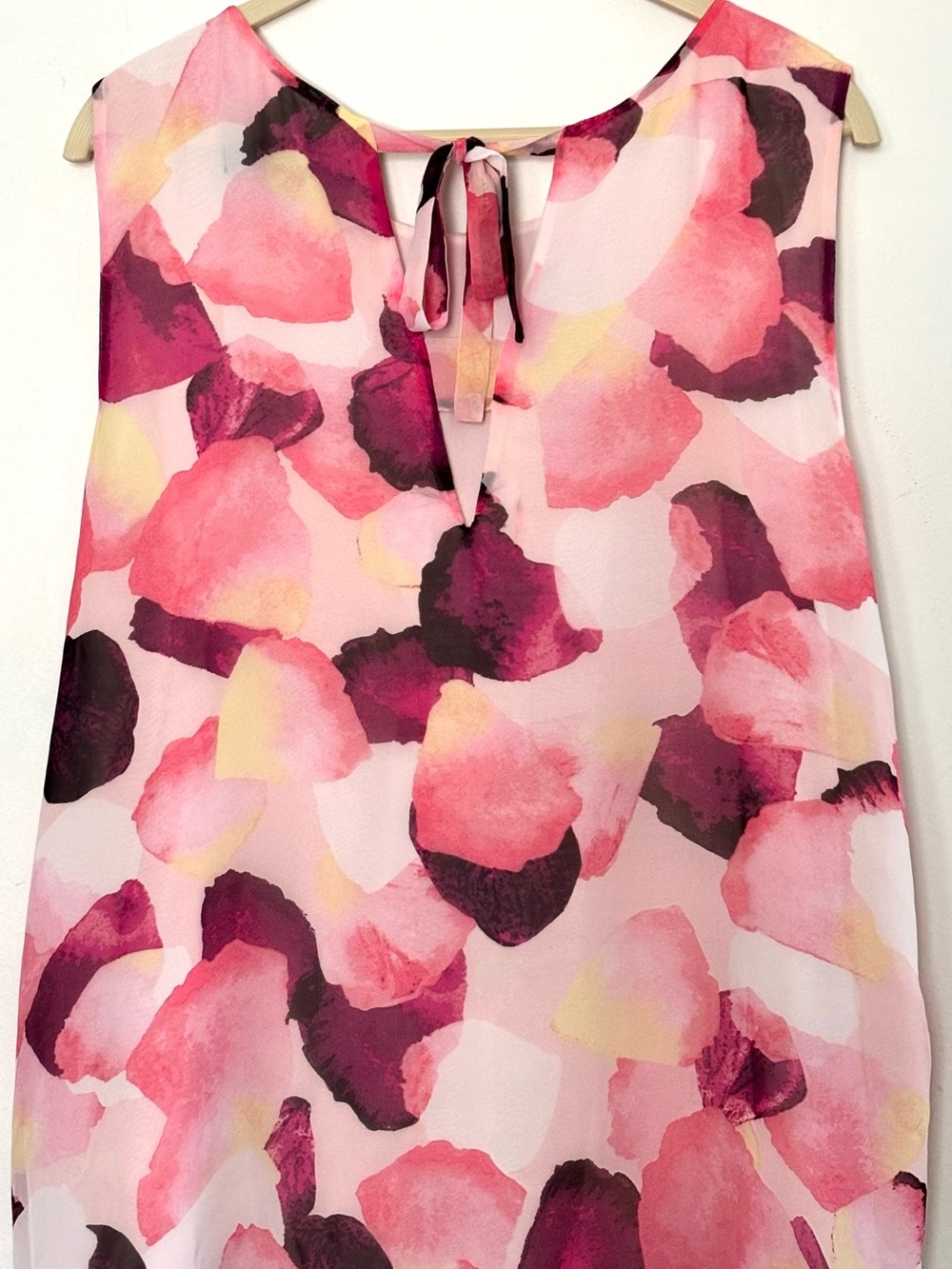 Sleeveless Pink Watercolor Floral Keyhole Blouse
